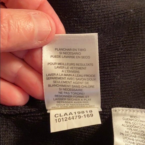 Jones of New York Signature buckle front jacket - Picture 9 of 10